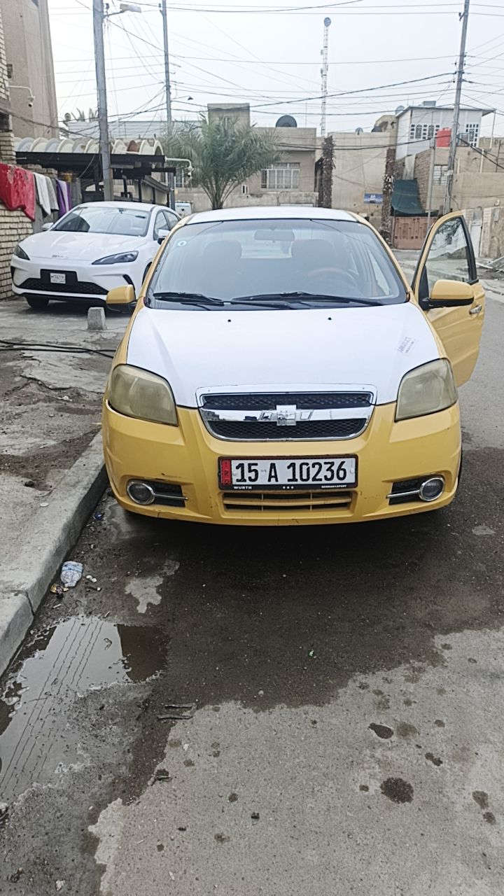 افيو موديل 2009 كير اوتوماتيك محرك مسكر وارد امريكي حادثه جاملغ وباب وبيها طخات بسيطه معمره السياره مثل مشوفوها كشره نضيفه وجاهزه مرتبها علـّۓ. ايدي شاشه كار بلاي وكامرتين خلفيه بك بيها تلحيضات بسيطه بس امانه السياره شغل وطلع وين ميعجبك رقمها انبار رايدها ب 42 ومجالها حك الجية وبس راعيها صديقي شوكت متريد يحولك بنفس الًيَوُمًِ عنواني بغداد حي العامل ***********
