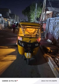 تكتك 2018 اوراق  للبيع نضيفه اي نقص ما بيهه كبل للشارع السعر 4500 وبيه...