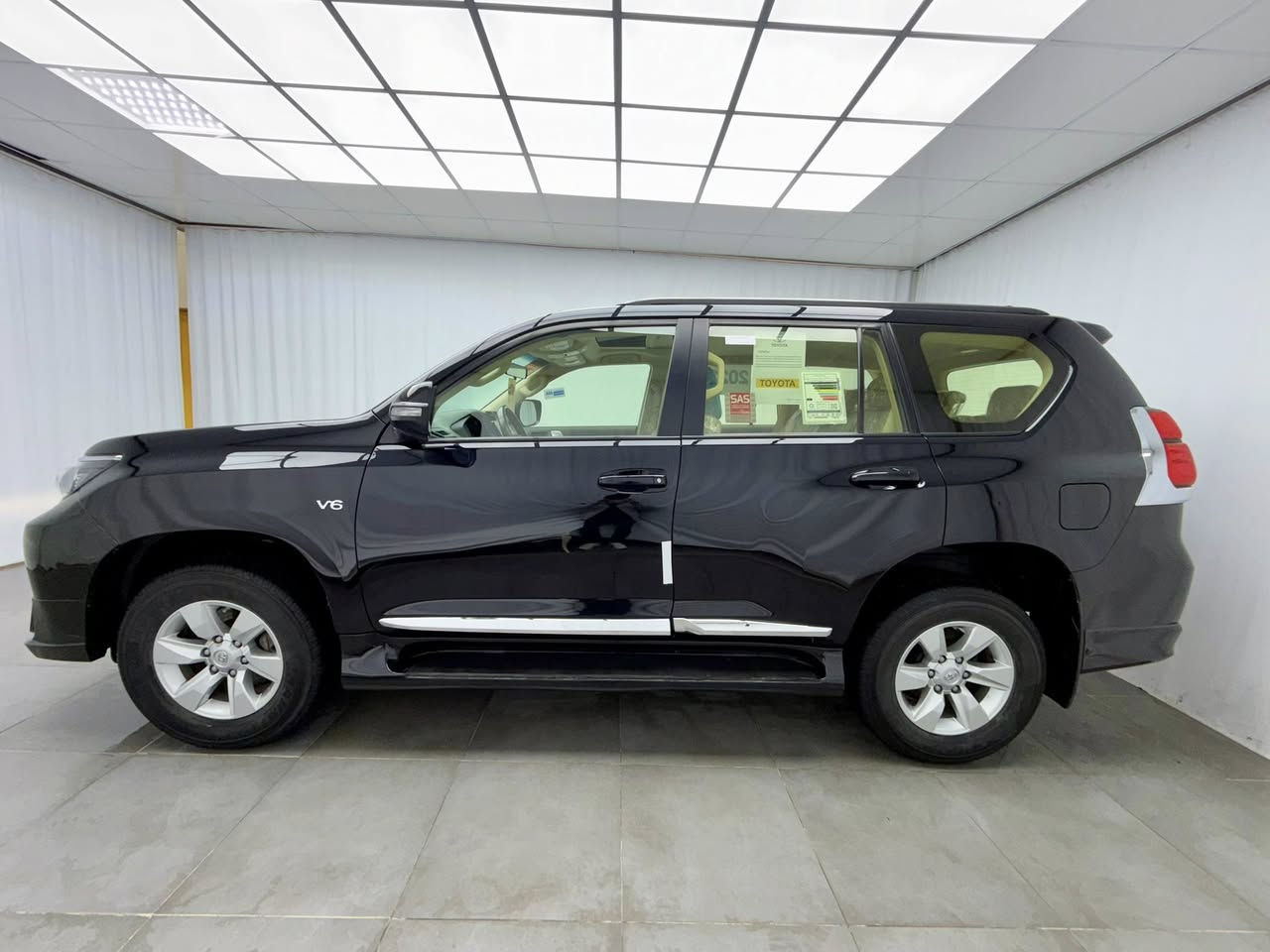 تويوتا برادو
موديل:٢٠٢٣
مكان:سليمانية
رقم:***********
سعر:٣٩٨$

مواصفات
٦سلندر
فتحة
سلاجة
تبريد مركزي
حساس امامي خلفلي
لايت LED
