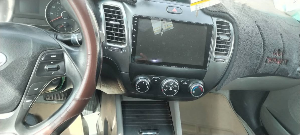 السلام عليكم
كيا فورتي موديل 2016 سياره جاهزه ما بيها اي نقص كبل للشارع خير من الله سياره مشروع وطني ورقمها بابل هزه جديده سنويه جديده  سعرها 100$ وبيها مجال بسيط مكان السياره بغداد 
***********
