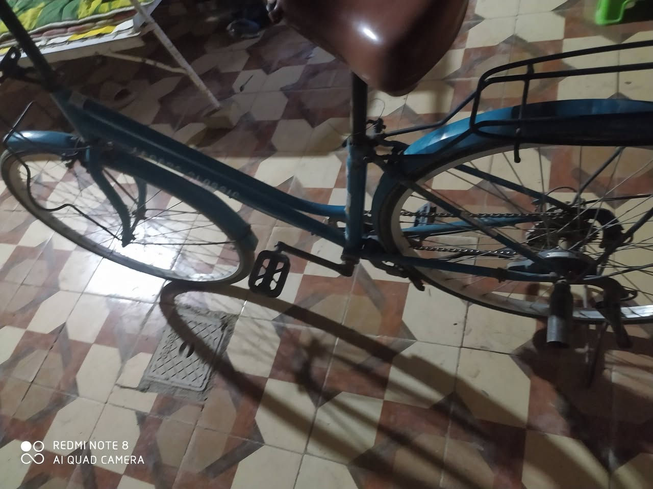 سلام عليكم شباب هاذه باسكل لبيع سعر 65 وبي مجال


**إذا كنت صاحب هذا الإعلان وتريد حذفه لأي سبب، رجاءا أرسل رسالة إلى الدعم الفني**