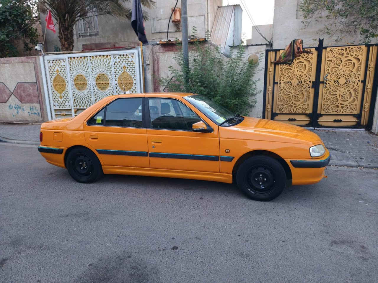 السلام عليكم 
 بيجو بارص 2021 سياره جديده كلش حته خياس ماكو بيها ملاحضات كلش بسيطه  وماشيه ٩٤ 
محرك كير كفاله لا تنقيص ولا تبخير 
تبريد شغال 
كهربائيات كلهن شغالات 
سيارة اقصاد بعد سنه تصير حره 
السعر راسلني واتساب وبخدمتك 
***********
