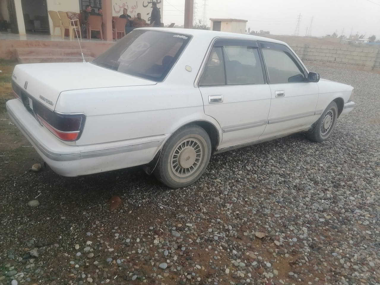 للبيع سيدان ٨٩ محرك كير بطه جديد صبغ عام جماليه تخم تاير صدر سياره مال جناي رقم صلاح الدين صدامي شرط التحويل السعر ٤٢ وبيه مجال للشراي *********** خابر وتدلل مكاني الشركاط
