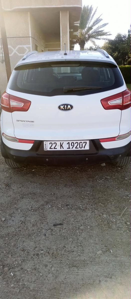 السلام عليكم 
للبيع فقط 
سياره سبورتج موديل 2011 وارد خليجي 
الضرر موجود يمكم بالسونار 
السعر ١٣٥ وبها مجال 
***********
***********
