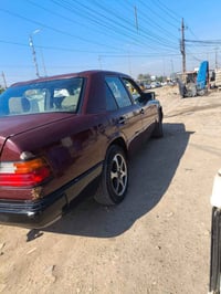 اسلام عليكم مارسدس دب للبيع كير ومكينة مكفولات رقم انكليزي  مكينة فيفي...