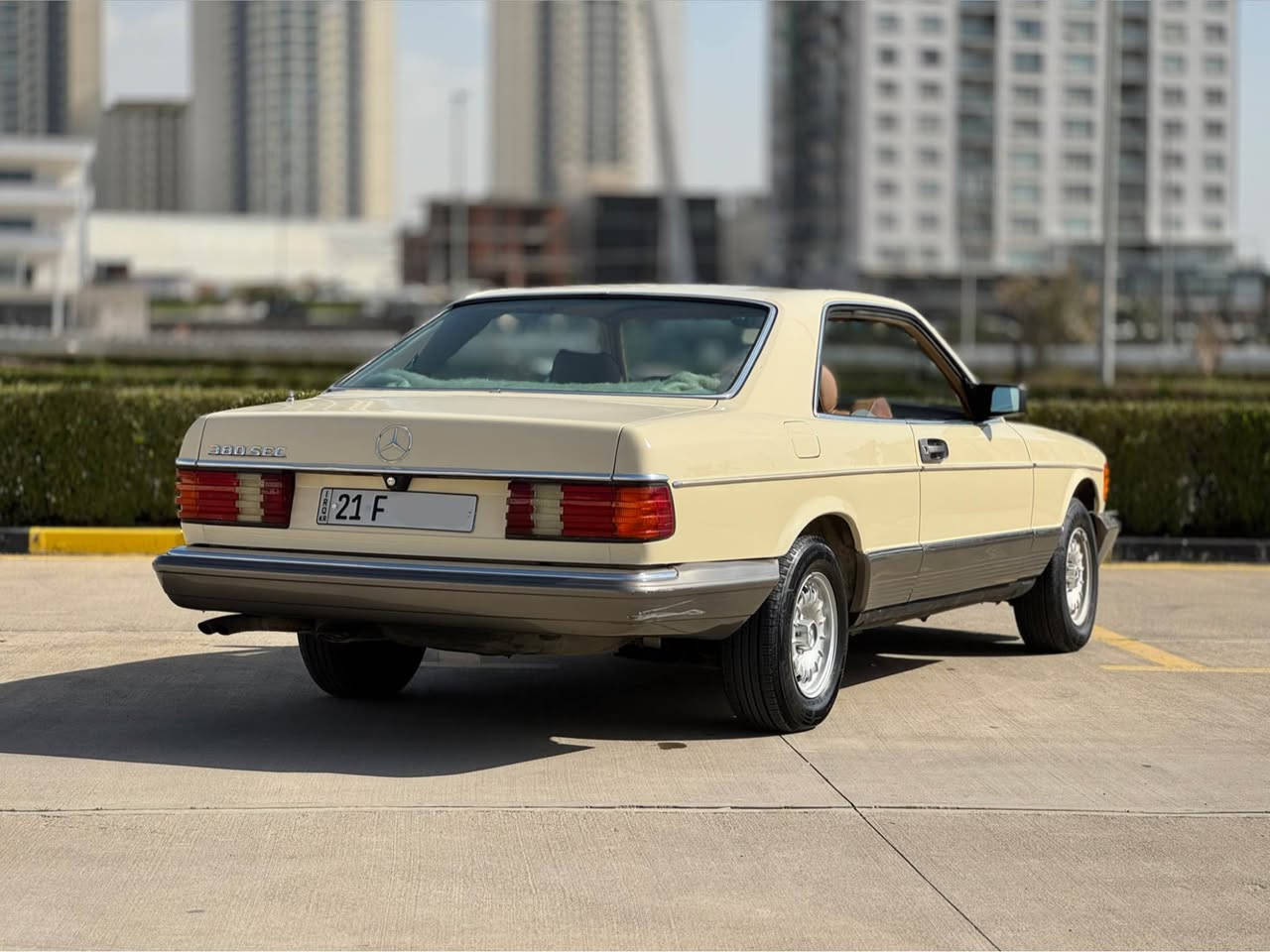 ‎کوردی / عربی 

‎بسم الله الرحمن الرحيم
Mercedes-Benz 380SEC 1983 V8

‎ریاسی دوو دەرگا ماشەڵا سەیارەیەکی نازدار و توحفە  
مەکینە ٣٨٠ واتە ٨ پستۆن بەقوەت و کەممەسرەف
گێڕو مەکینە و ئەکسل بیلادە و نەکراوەتەوە و تەبریدە
رەقەمو سەنەوی تازەیە و بە ناوی خۆمەوەیە
بێ دەعم و تەعدیل ١٦٣ هەزار ڕۆیشتوە  

نرخ💵 (( 163 )) 💵وەرەقە و معامەلە 

مواسەفات ڕیاسی 
سڵاید و قفڵ مەرکەزی و ئالێر کارەبا 
کوشن جلد و کارەبا و جامی دواوە هیتەر
چوارجام کارەبا و ئاوێنە کارەبا 
تەبرید  سارد و گەرم و تەبرید مەرکەزی
زۆر مواسەفاتی تر …

ڤیدیۆی کاملی سەیارەکەم لایە کڕیار داوا بکات ✅

📍شوێن : سلێمانی 

***********☎️
ڤایبەر و واتسئاپی لەسەرە 
0️⃣7️⃣7️⃣0️⃣2️⃣2️⃣5️⃣2️⃣5️⃣2️⃣4️⃣
—————————————————-
تحفة فنية مرسيدس رئاسي سبورت موديل ١٩٨٣ 
حجم ٣٨٠ و محرك ٨ سلندر قوي و اقتصادية 
گير و محرك و اكسل كل بلادي و ما مفتوح 
سنوي و رقم جديد و وكالة ثاني يوم بشرط
بدون حادث و تعديل و ماشي ١٦٣ الف 

سعر 💵(( 163 )) 💵ورقة و بيها مجال 

مواصفات رئاسي
فتحة و قفل مركزي و أنتينا كهربائي 
كشن جلد و كهربائي و جام خلفي تدفئة 
٤ جام كهربائي و مرّي كهربائي 
تبريد بارد ❄️ و  تدفئة و مركزي 
بعد هواي مواصفات…

عندي فيديو كامل سيارة شراي آطلب و تدلل ✅

📍عنوان السيارة : سليمانية 

***********☎️
فايبر و واتساب موجود السليمانية, العراق
