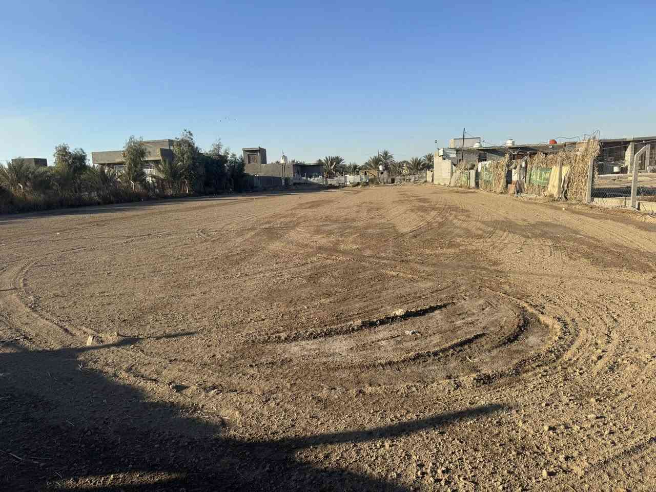 السلام عليكم ارض طابو زراعي سند/25/المساحه. دونم
الموقع خلف جامعه بابل / 
للاستفسار 
محمد رشيد ‏‪***********‬‏
منتظر الصليخي ***********
                        ***********
