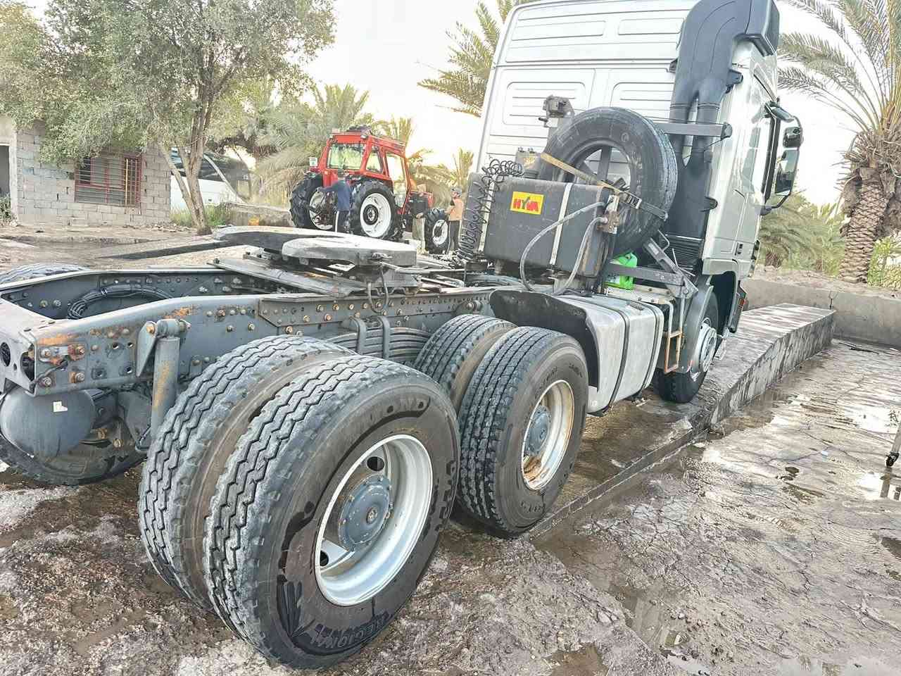 سلام عليكم سياره اكتروز للبيع سياره جديده خليجي موديل 2005      اصل     تخم تاير لا شاصي ولا قماره بيهن صبغ سياره موديله ما معلايه مكينه 8 كفاله عامه  @إشارة تبريد ❄️ رقم الاستفسار 👈***********👉
