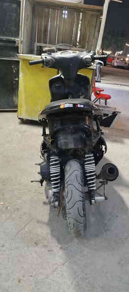 سلام عليكم شباب عندي سكنس ياباني 110 نثيه دراجه صاروخ كلجات رياضي وبوشه 55 ونص صالصنه رياضي دراجه شلعه مالته تاكل كاع نص نكره هندر لايت شغال دشبول شغال فقط نقصه كفرات لي وره مكاني بغداد حي اور سعره 200 وبيه مجال شي قليل ***********
