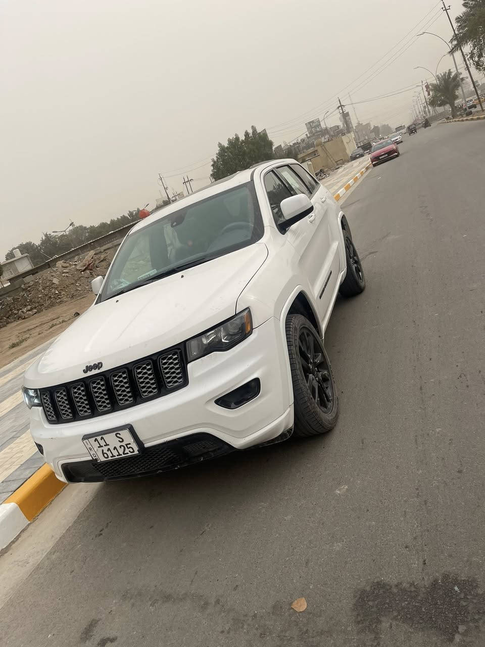 � للبيع: جيب جراند شيروكي 2022

اللون: أبيض
الوارد: أمريكي

🔧 حالة السيارة

 • حادث بنيق + شوية بالقصة فوق الجام الأمامية
 • السيارة مستخدمة استخدام شخصي
 • الفحص مرحّب به

لموديل
2022
اللون
أبيض
الوارد
أمريكي
الممشى
47 ألف ميل
نظام الدفع
4 Wheel / دفع رباعي
التشغيل
بصمة + تشغيل عن بعد
الدخول
بصمة أبواب
التدفئة
تدفئة الكشنات + الإستيرين
الأمان
رادار أمامي وخلفي
الشكل
بلاك توب (سقف أسود)
الإضافات
أسود من الخارج .. مكان السيارة بغداد الدورة 
***********
