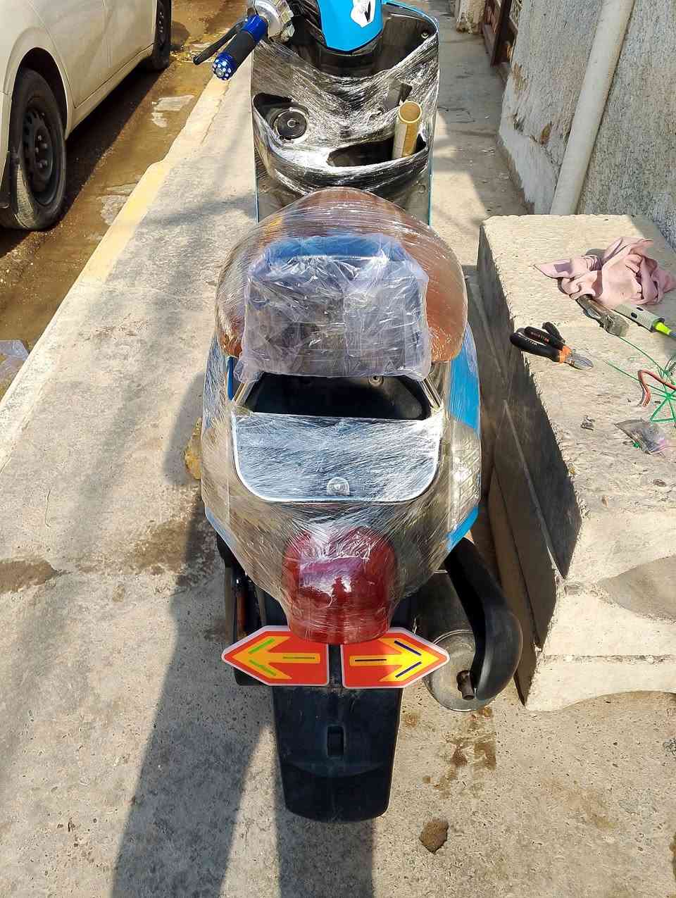 سلام عليكم ماكس بوليس كابريتر
دراجه بلاديه كفرات بلاديه مكينه بلاديه دراجه خير من الله دراجه شلعه معدال كهربايت شغاله دراجه نضيفه تواصل ***********وتساب موجد السعر 700وبيه مجال 
ملاحضه؟ الكلج الامامي شويه تعبان
