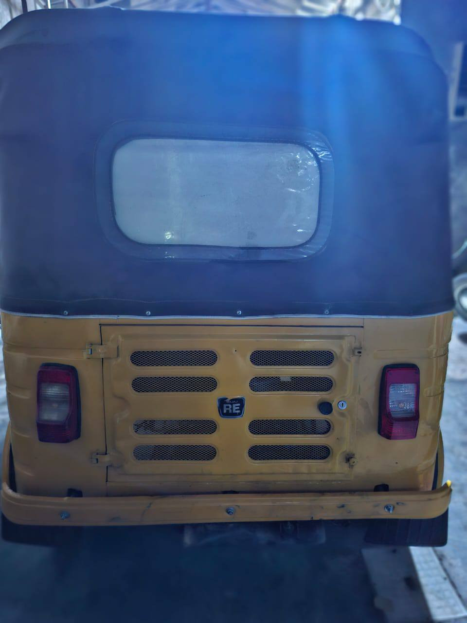 السلام عليكم للبيع تكتك مديل 2019 مكفوله من الضرربه معمره تعمير عام مصبوغه تكتك مكفوله من الضربه والجفيه
مكينه مكفوله شلعه ومعدل صوتهاا ناعم تكتك الله شاهد نضيفه كبل الشارع ربع ماذب عليهاا اواق كامله اتكفلك بل ترقيم مكاني بغداد جسر ديالى القديم السعر 4500وبيها مجال هذه رقمي *********** ملاحضه مكلف بل نشر
