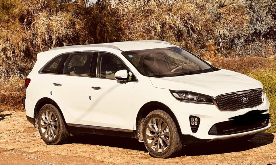 السلام عليكم
للبيع او المراوس كيا سورنتو ٢٠١٩خليجي ٦سلندر مكفول من كلشي رقم بغداد السياره اخت الجديده ماشيه ٩٥الف 
تحويل ثاني يوم مكاني كوت ما يحتاج اذكر مواصفات السورنتو لان ماشاء الله سياره عمليه وكحيله  
السياره مكفوله من كلشي كفاله عامه 
سعرها ٢٦٥ وبيها مجال جدا بسيط 
للتواصل على الرقم ***********
