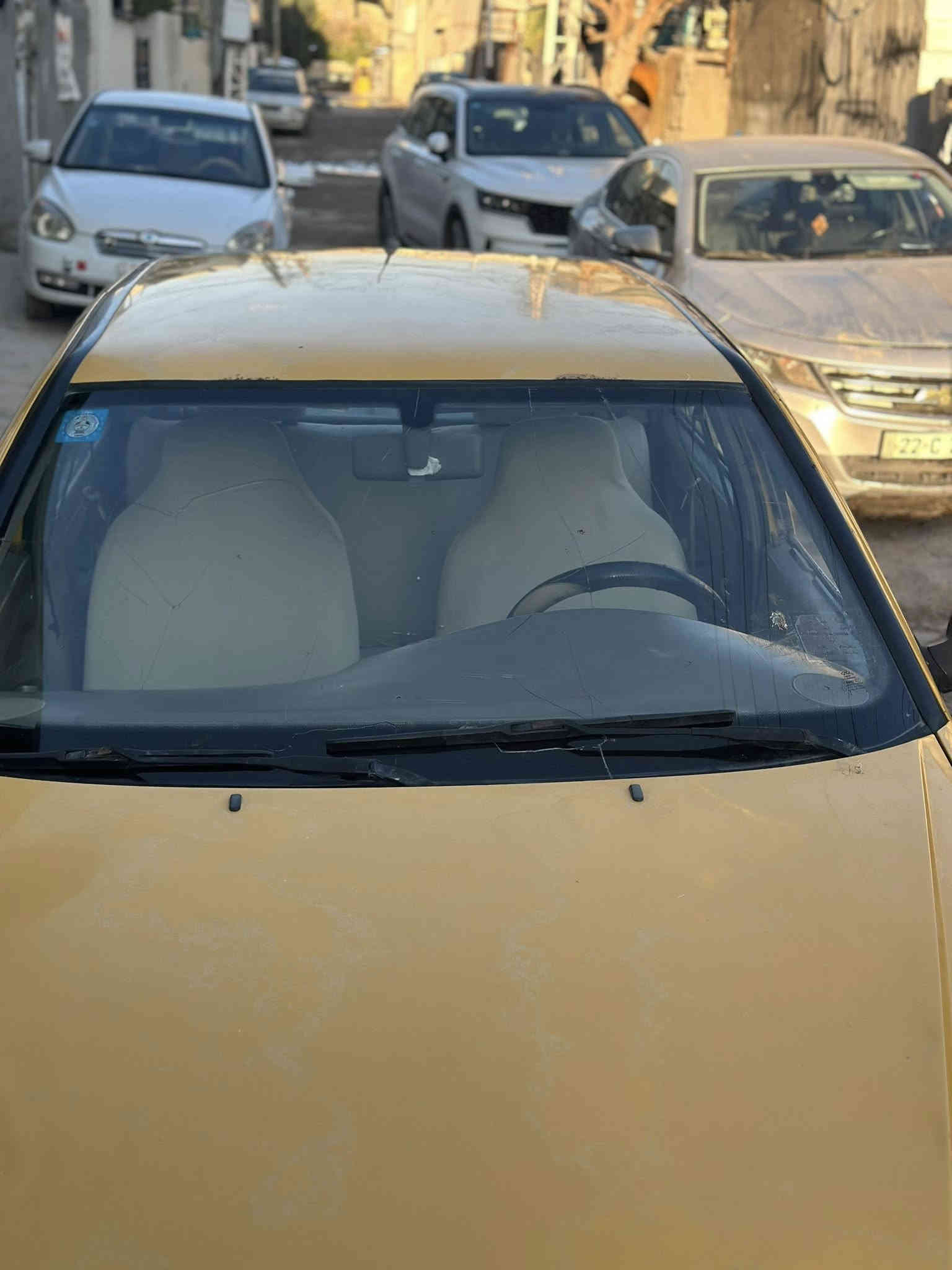 أسلام عليكم سيارة شيري موديل 2010 تحويل ثاني يوم هيئة  وغرامات مصفره 
‏أي نقص ما أبيها سيارة جاهزة تخم تاير جديد تبريد شغال ثلج كهربائيات كلها شغالة بلادية مكينة كير جدد ￼ وين ما يعجبك روح بها ￼￼
‏صدر امامي خلفي جديد دلات جدد مكينة ناعمة  ￼￼￼ كشنات دوشة جديدة داخلها حلو نظيف 
‏عنوان بغداد البياع ￼ السعر 27 وبيها مجال بس شراي يتصل  ***********  ￼￼￼￼￼
