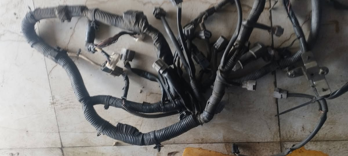 ضفيره محرك نيسان باثفايندر نظافه ١٠٠ ٪ تو ويل و فور ويل مجمع الفهد نيسان *********** واتساب
