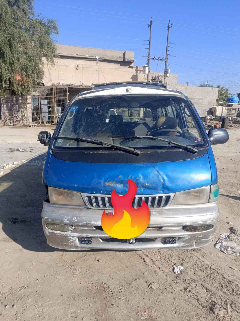 السلام عليكم سياره البيع موديل 96كفاله مكينه وكير سياره بلاديه رقم صاحب سياره مامتواجد على لفيس ***********
