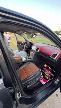 جيب موديل 2011 رقم بغداد الدولي السيارة بيها 5قطع    لموصفات   بصمه تش...