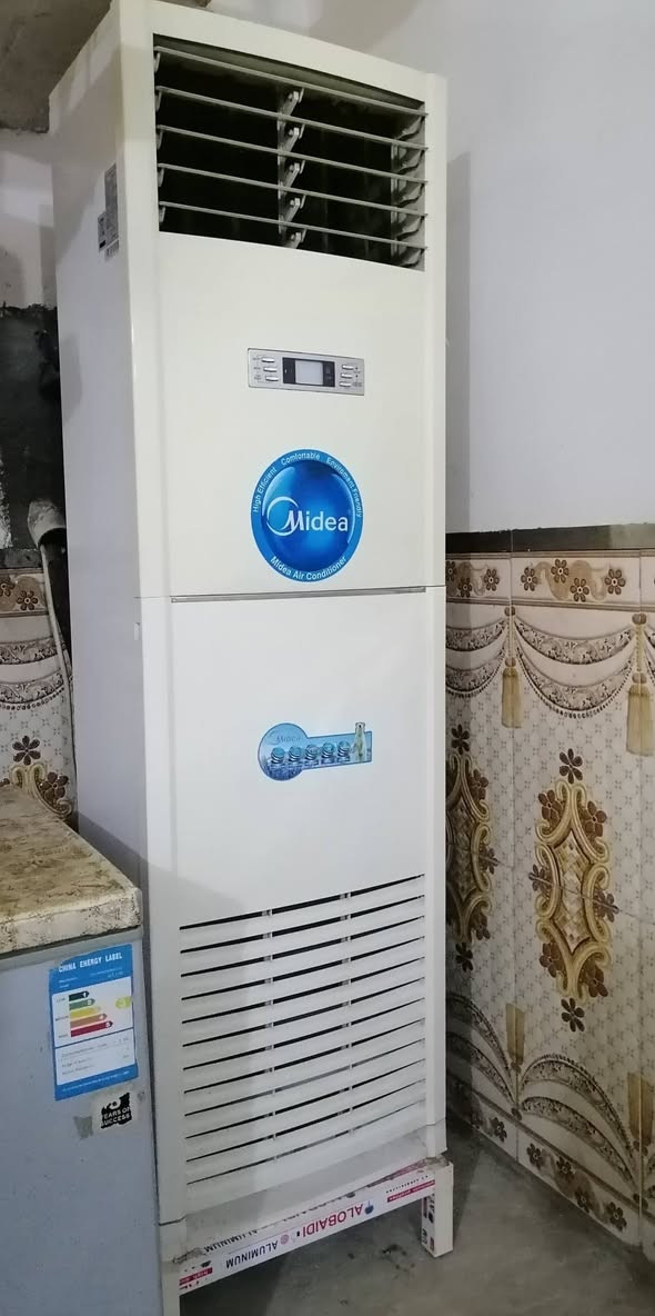 سلام عليكم عندي سبلت تلاثه طن الي يريد يتواصل وياي هذا رقمي ***********
