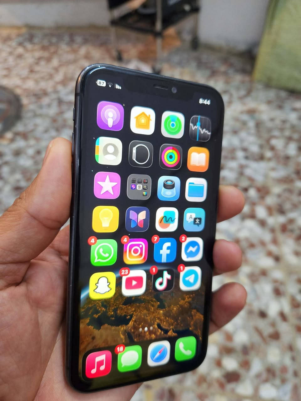 11عادي
ذاكره 64
بطاريه74
نورمال مامبدل اي شي 
سعر 210 بيع او مراوس شعندك اعرض 
تواصل ***********
