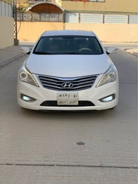 ازيرا • ٢٠١٥ • ٦ سلندر ٣٠٠٠