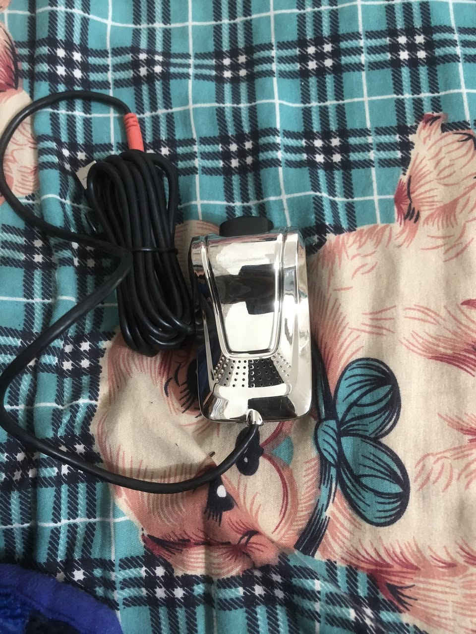 السلام عليكم كامره سيارة امامية جديده مامستخدمة السعر ٥٠وبيهه مجال
***********
