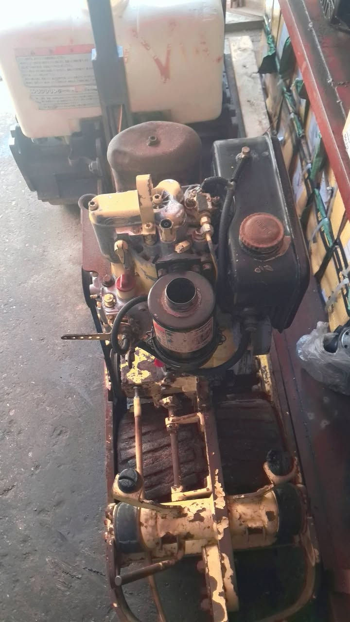 حادله صنع الماني نوع بوماك
وزن ٣٠٠ كيلو 

محرك نوع هاتس 

استندر غير مفتوح المحرك

كامله حلوه حيل 

شغلها مرتب وموضح بل الفديو 

تشتغل بل الممرات الضيكه 

للتواصل والاستفسار اكثر 

إتصال 📞 على الرقم ***********

@الجميع
