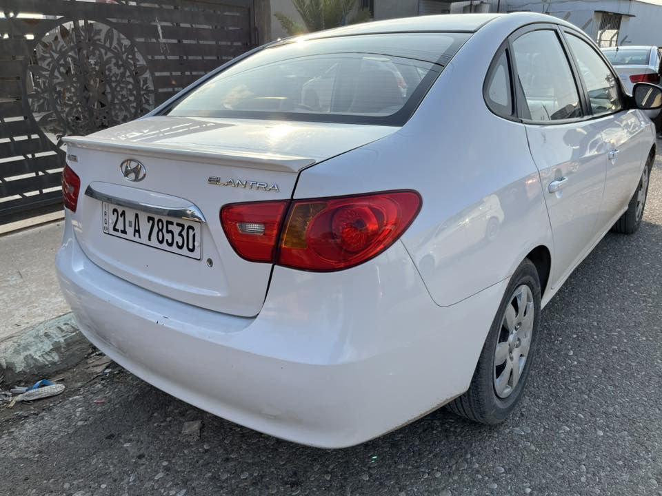 كلين بيها رصعات معدودات في السقف بدون حالوب بدون ضرر
2011 هزه سنويه جديد 
كفاله بدون نقص 
118 سعرها 
***********
