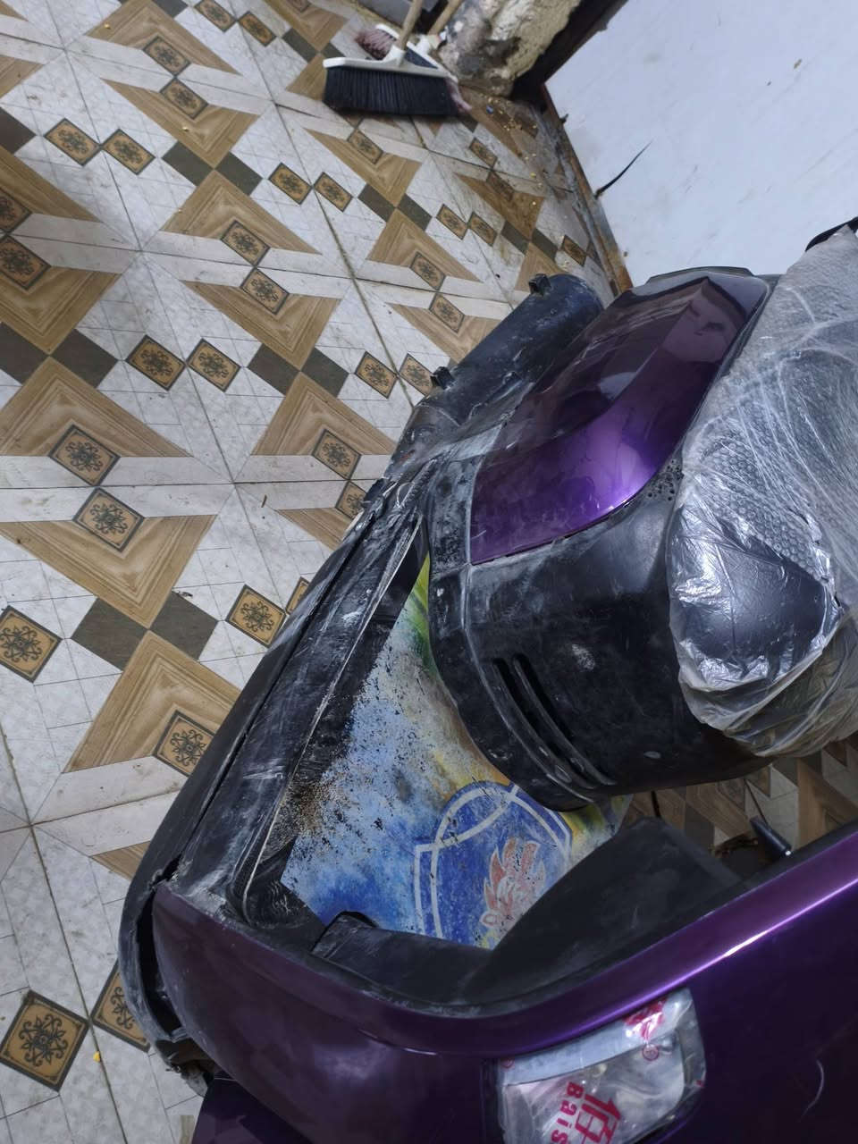 البيع دراجة بوليس ياباني نوزل دراجة حلوة كلة شغال نكرة شلف مكينة ناعمة من اشتريتها كالولي مامفتوح تجي تفحص وتقتنع السعر350بيهة مجال حك الجية مكاني كربلاء حي الغير يم الصورة للتصال *********** موجود خاص
