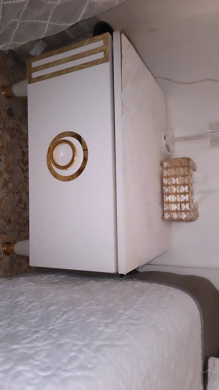 غرفه نوم تركيه  مستعمله خمس قطع  اريدها ب٣٥٠وبيها مجال


**إذا كنت صاحب هذا الإعلان وتريد حذفه لأي سبب، رجاءا أرسل رسالة إلى الدعم الفني**