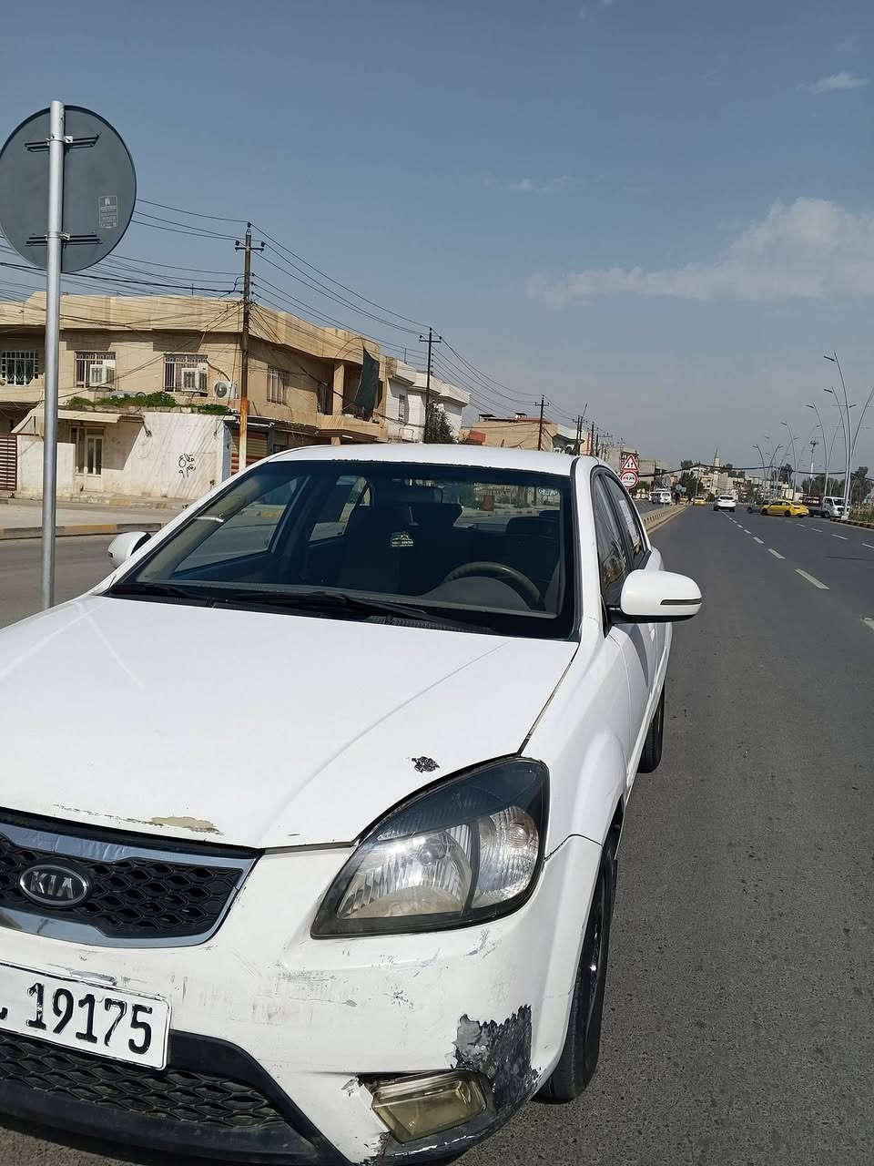 السلام عليكم 
كيا ريو 2011 للبيع 
محرك 16 محرك وكير شرط 
بدون قطرة صبغ . بيها بارد مكانتين 
السعر 100 للتواصل 
***********
***********
