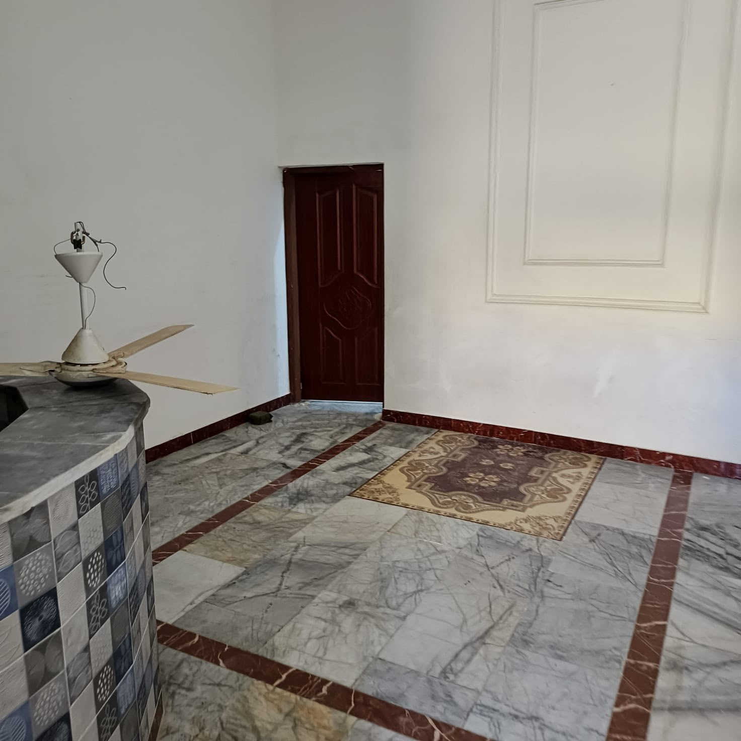 يوجد مشتمل بحي الشموع عائله نفرين  فقط شارع عشرين مجاور اسواق احمد قريب المدرسه الصينيه للستفسار *********** وتساب@
