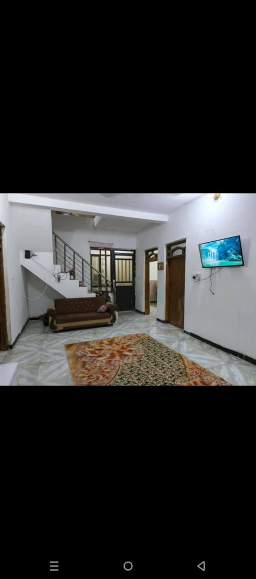 دار للبيع  دور نفط  طابو زراعي سند 25  مساحه 210 متر  بالبدايه  قريب جدآ من عواشه  يحتوي ع ستقبال وصاله   3 غرف واسعه مطبخ حار وبارد  ومناور وصحيات وگراج واسع  سعر 115 بي مجال  مستعجل ع بيعته *********** فقط واتساب
