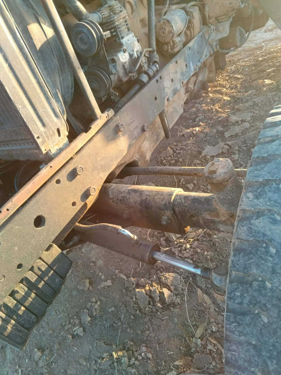 عەنتەر 81
مۆدیل 88
تایەی نوێ 
تازە تەعمیر کرایتەوە
سەنەویە
هیچ عەیبێکی نیە

سعری 55و معامەلەیەکی براینە

کرایتە پاوەر پاوەری فیاتی لۆ بەسترایە ***********
