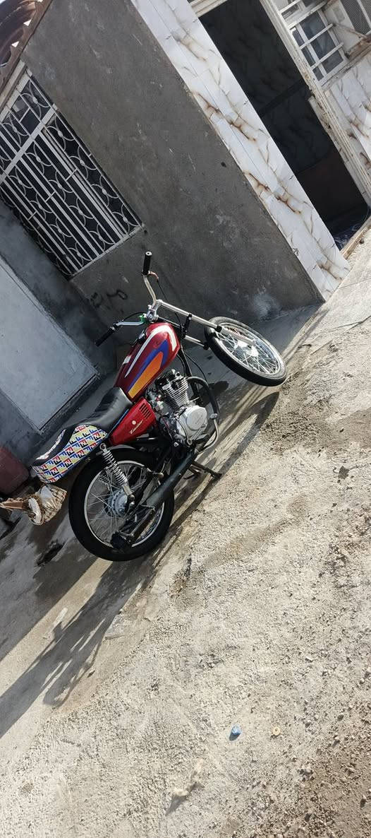 البيع السعر خاص متوجد عل ماسنجر مكاني طوريج


**إذا كنت صاحب هذا الإعلان وتريد حذفه لأي سبب، رجاءا أرسل رسالة إلى الدعم الفني**