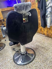 كرسي حلاقه للبيع كلو شغال تكوه ولجك سعرو 125 وبي مجال    اي ستفسار ع ر...