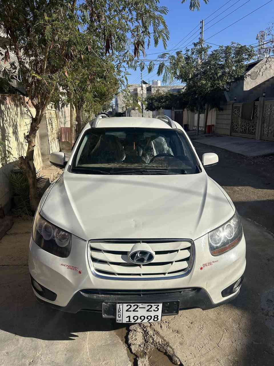 بة ناوي خوا
سةنتافي مؤديل 2009
كوشن جلدو هيتةر ساردو گةرم 
جام كارابا سوچ كؤنترؤل 
سوكان فوليوم تةبريد ساردو گةرم هةر هةمو گياني ايش اكات 
چوار تايةي لؤكي لة ژيرة 
پاتري تازة بؤ گؤراوة رؤني تازة بؤ گؤرردراوة 
سةيارةكة بي مةسروفة تير مةسرف كراوة 
دةبل و ويلو بةردي سالنسا تةقةو ررةقة بة شةرت 
مةكةينةو گيرري بة شةرت ١٠٠ فيتةر نة بوخار نة دوكةل هيچي نية بة شةرت 
***********
