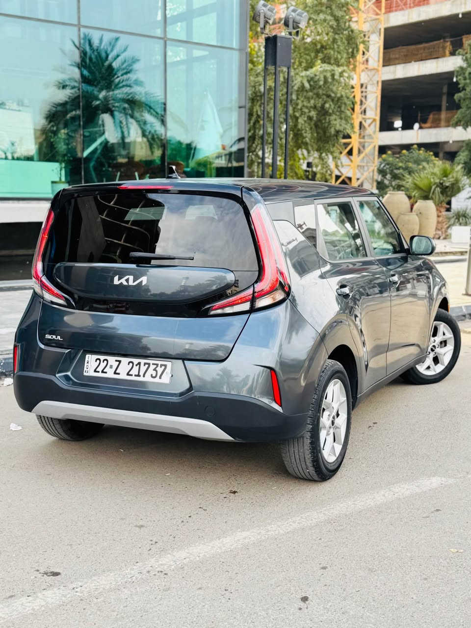 السلام عليكم 
كيا صول 
٢٠٢٣ 
ماشية ٤٩ ميل 
جاملغ بنيد 
ايرباك سترين 
المواصفات معروفة 
مكان السيارة اليرموك 
*********** بغداد, العراق
