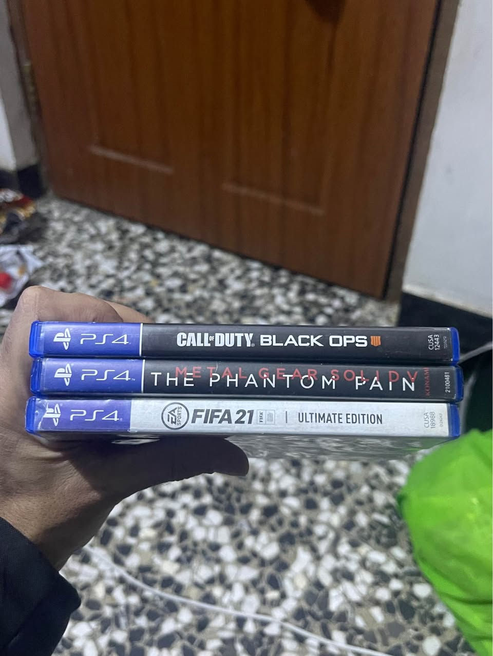 بلي 4 لوك ستيكر نظيف اخو الجديد فات اسود طافي احسن نوعية ما مفتوح قابل للتهكير يتهكر ب10 الاف يم حيدر شنشول  +بلازما شاشة نوعية شونك شغاله ما بيها كل مشكلة وألوانه حلوة + يو بي اس شغال بس بطاريته ضعيفة  +كل الملحقات جوستيك عدد 3  وحده اصلية عاطلة اثنين تجاري شغال + 3اقراص العاب قوية فيفا 21 عربية+ كول اوف ديوتي بلاك اوبس 4  +متلر كير كلهن شغالات بس ملاحظه صغيره كلش القرص من يأكله بطيء ومن يطلع هم وبس وما مأثر على الجهاز 
السعر 300 بي مجال قليل  للشراي حگ الجية 
مكاني ام بغداد حي اور الكبر والغزلان مقابل المدينة قطاع 26 ما انتظر احد  ابيع لان مستعجل ومحتاج افحصه الك حسب الأصول وانطيه الك ضمانه لحد ما استلم فلوسة بغداد, العراق


**إذا كنت صاحب هذا الإعلان وتريد حذفه لأي سبب، رجاءا أرسل رسالة إلى الدعم الفني**