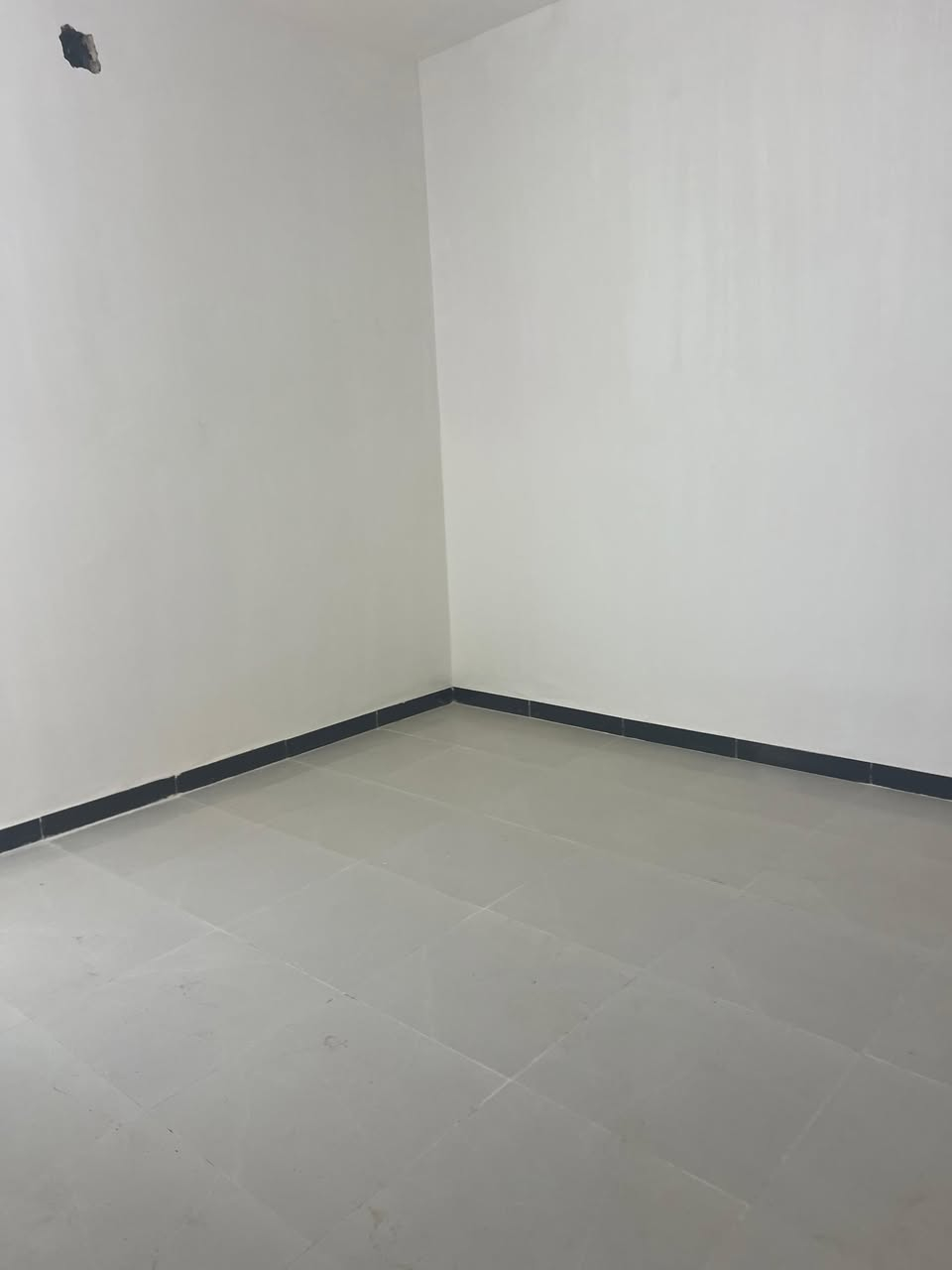 🏡 دار للإيجار 🏡

📍 الموقع: الحلة – خلف البنزين خانة / شارع 80

للاستفسار ومزيد من التفاصيل، مراجعة مكتب #الاعمار_للعقار_والتصميم_والتنفيذ
📌 الكائن في: الحلة – شارع 60 – داخل فرع العميد قيس المعموري – مجاور مدينة حمورابي السياحية.

📞 للاتصال:
☎️ ***********
☎️ ***********

✨ نسعى دائماً لتوفير أفضل الخيارات العقارية بما يناسب احتياجاتكم.
