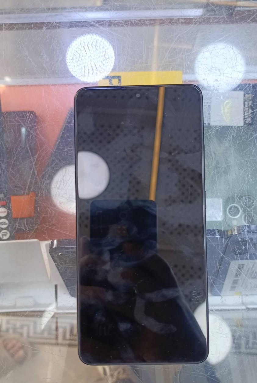 السلام عليكم توفر Poco X7 Pro
بذاكرة 512G وعشوائية12G
ب بطارية تصل سعتها 6000mA
الملحقات (شاحن الاصلي+العلبة)
السعر ٣٨٠ الف
للتواصل على الرقم *********** واتساب
