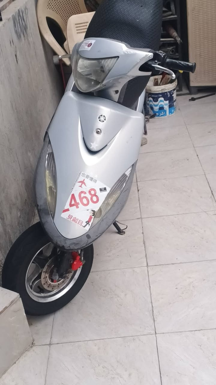 سلام عليكم ماكس عدله بلاديه للاخير نقصها بس واقيه مال صالنصه دراجه نضيفه حيل بالحقيقه احلا من صور السعر خاص الاتصال *********** للشراي فقط
