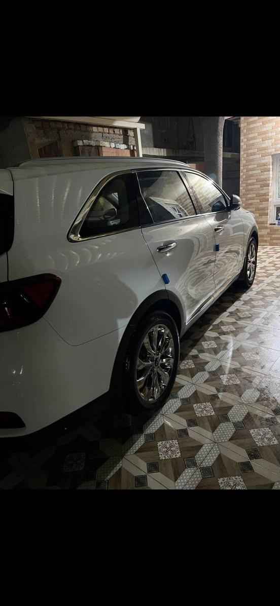 السلام عليكم للبيع كيا سورنتو ٢٠٢٠ خليجي ماشية ٦٤٧٠٠ فول مواصفات للاخير ١/١ مكفولة كفالة عامة الشركة الدولية السعر ٢٨٢ مكاني ديالى بعقوبة  الرقم ***********
