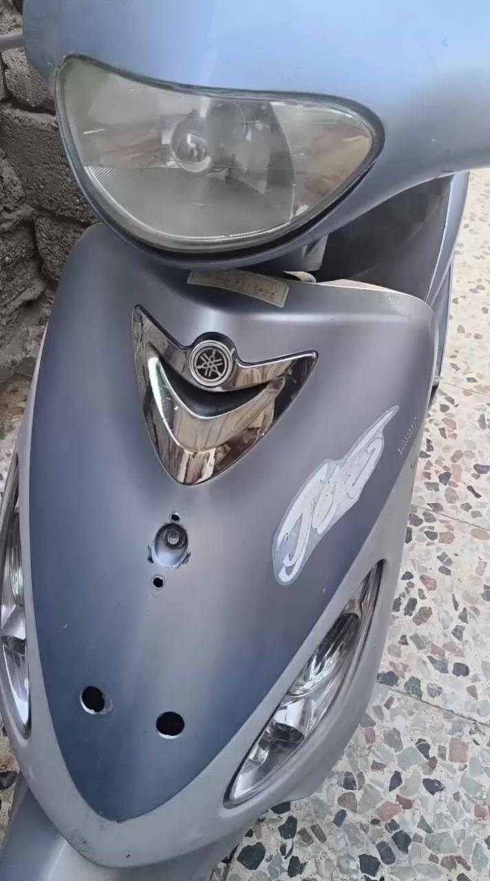 السلام عليكم ورحمة الله وبركاته دراجه للبيع قجمه حاويه ما مفتوحه صارله فتره من طالعه من الوكيل ختم واحد السعر 850وبيه مجال قليل ***********
