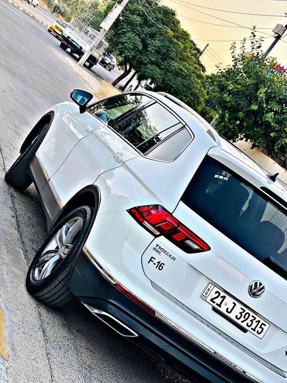 سەیارە volks wagn tegwan مۆدیل٢٠٢١فول فول مواسەفات SELگێڕومەکینە دەبڵەکس بەشەر سەنەوی تا٢٠٢٨تازەیە ڕەقەم سلێمانیە چوار مۆدی لێخوڕینی هەیە چوار تایەی لۆکی لەسەرە پێنچ پارچەی بۆیاغە سەیارەکە بەلۆکی هەڵگیراوە هەر تەقەیەکو ١٠٠$دۆلار بشکینە ماڵی دۆستە هەموو گیانی بەشەرتی فەحس ئەدەمی 
ڕەقەم ***********
ڕەقەم *********** Singapore
