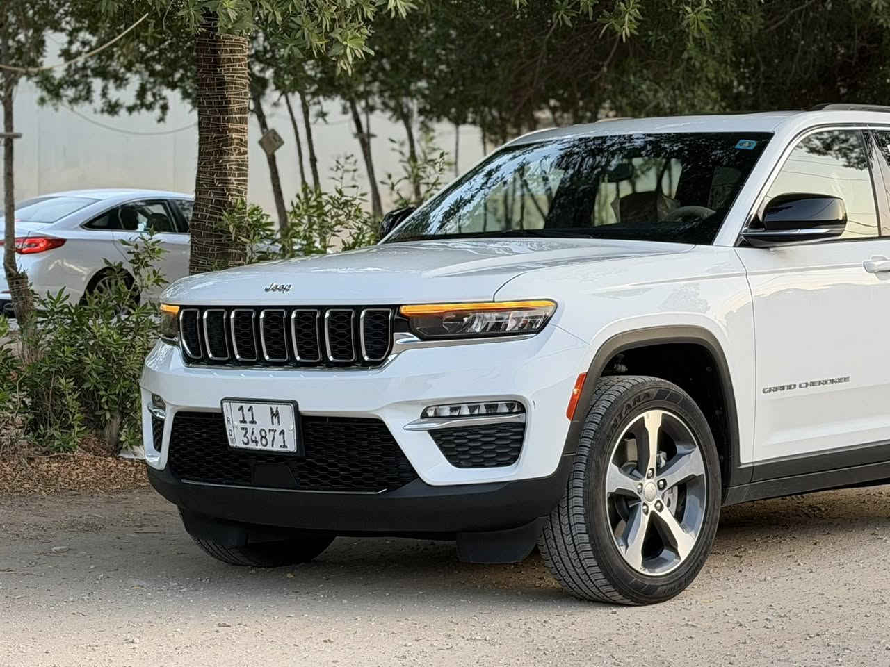 جيب گراند شيروكي - Jeep Grand Cherokee
خليجية وكالة هارلم مكفولة ٢٠٢٣ 
‏فئة( LIMITED) مكينة ٦ سلندر 

ماشية ٤٦
فول مواصفات ‏‎‏‎لمتيد

‏‎‏‎- بصمة تشغيل 

‏‎‏‎- بصمة أبواب 

‏‎‏‎-تشغيل عن بعد 

‏‎‏‎-ترحيب عند الاقتراب 

-رادار امامي 

-رادار جانبي 

-رادار خلفي 

- توقف ذاتي خلفي

‏‎‏‎-كشنات جلد 

-اشاره بالمرايه 

-حساس امامي خلفي 

‏‎‏‎-شاشه كبيره تدعم نظام الأبل كار باي ونظام الاندرويد

-شاشه عداد ديجتال

-فتحت سقف  بانوراما

‏‎-اوتو ستوب

‏‎-وضعيات قياده 

- سستم صوت الباين

‏‎‏‎-كشنات كهرباء تدفئة تبريد 

-كشن السايق خزن ميمور

-ستيرن تدفئة

‏‎‏‎- تبريد مركزي 

‏‎‏‎- بگ لايت LED 

‏‎-صندوق كهربائي

‏‎‏‎-فول تحكم ستيرن

‏‎‏‎-تحديد سرعه 

‏‎‏‎-مانع انزلاق 

‏‎‏‎-ليد نهاري

‏‎‏‎-كامره خلفيه دواره 

‏‎‏‎باقي المواصفات معروفه 

‏‎‏رقم السياره بغداد باسمي 

‏‎‏‎للأستفسار.     — ***********
