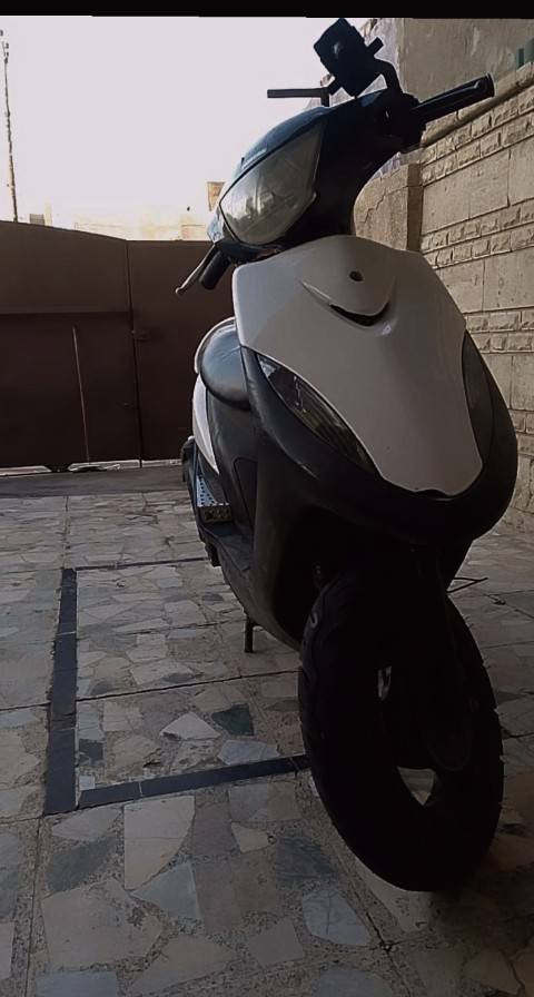 سلام عليكم ماكس عدله بوشه 55 دراجه نكره سلف شغاله سعر 500 وبيها مجال مكاني حي الجهاد ***********
