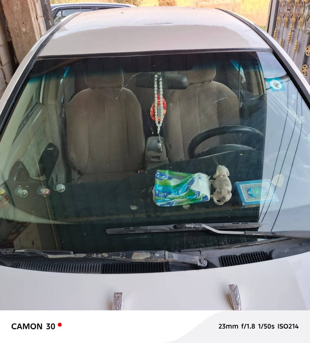 السلام عليكم ورحمه الله وبركاته عندي سياره نوع النترا موديل 2001 سنويه صاقطه صار شهر رقم دولي  هزه جديده مشروع  وطني شرط التحويل كير محرك شرط اوتماتيك تبريد تدفئه صدر جيد جداً صبغ للجماليه الون فقط  ابيض السعر 68 وبيه مجال قليل وإذا اكو مراوس حسب القناعه مكان ديالى الخالص ناحية السلام دلي عباس رقم صاحب السياره ***********
