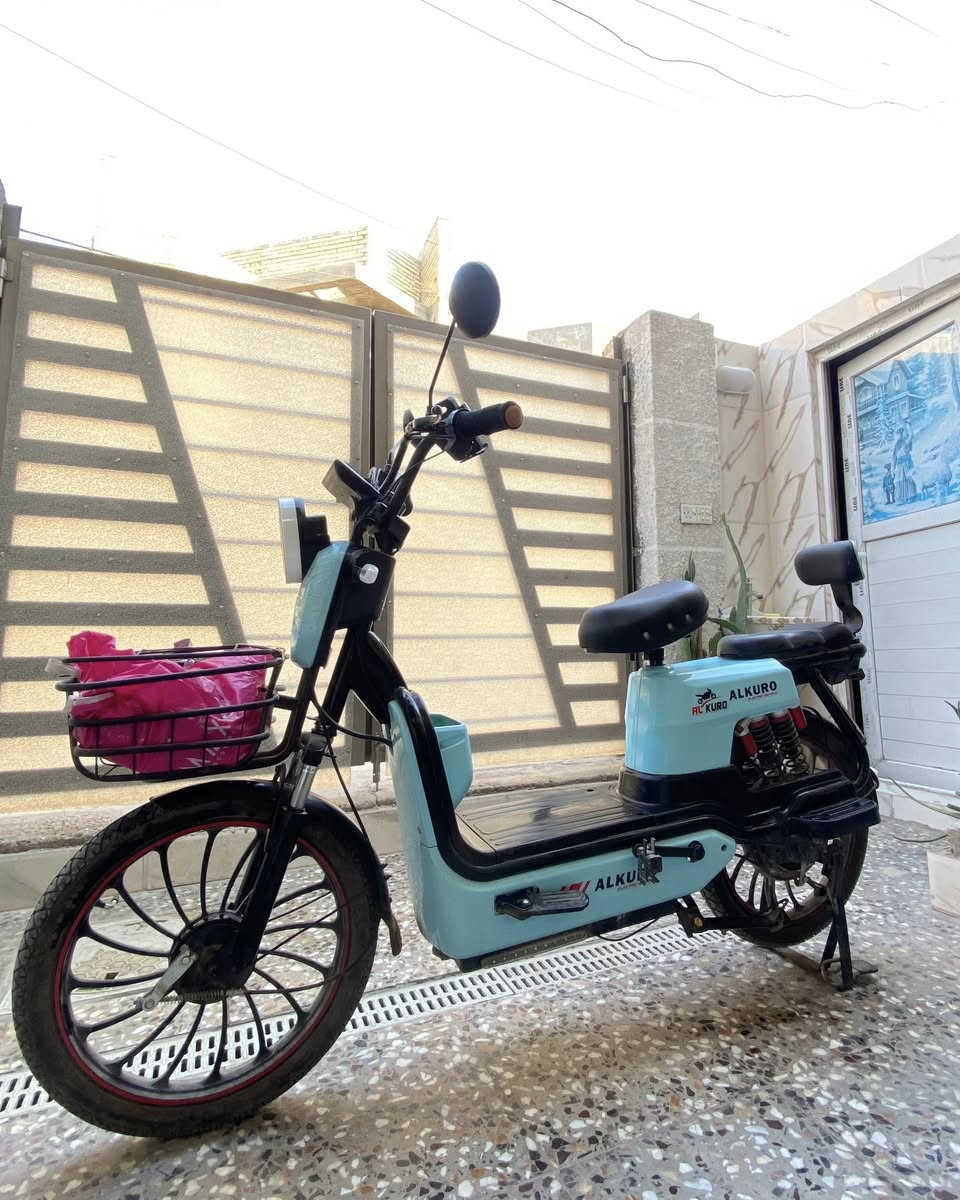 سلام عليكم دراجه شحن للبيع جدا نضيفه صارلها يمي شهرين تمشيك 60 كيلو حقيقي العنوان حي الجهاد السعر 350 الف التواصل ***********
