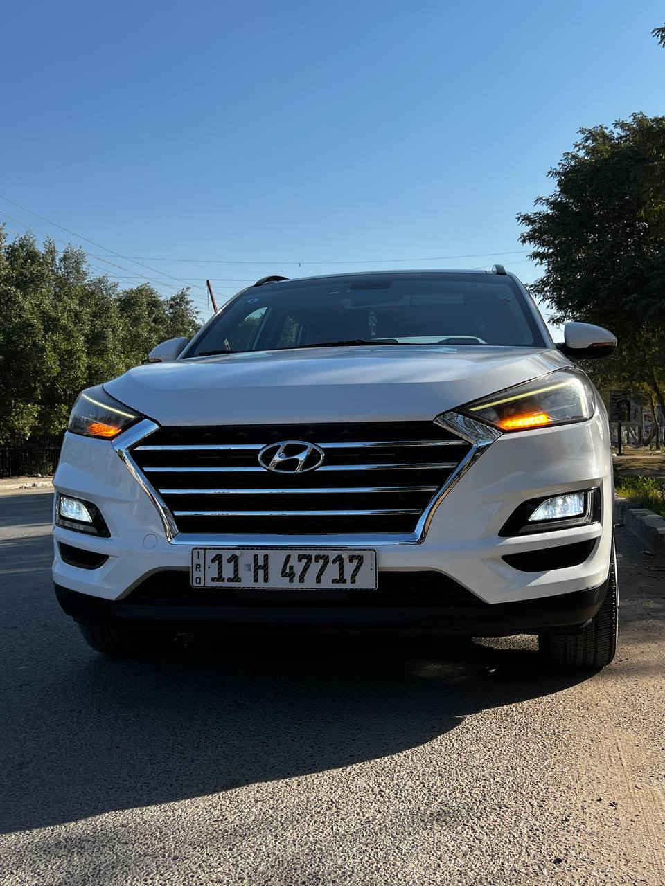 السلام عليكم ❤️
للبيع توكسان 2019 وكالة  الكاصد 
ماشية فقط 57000 
السيارة جديدة جدااا
بأسمي رقم بغداد...
فول مواصفات بانوراما 
مكينة 2000 دوش 
جاهزة من كلشي 
بصمات 2 وياها 
مواصفاتها 
كشنات كهرباء مع جلد 
ارضية جلد 
لايت عدسات 
بكلايت عدسات 
مري شفط واشارة 
حساس خلفي كامرة دوارة 
شاشة اندرويد تحكم ستيرن كامل 
بلوجكتر ظوة من الدوران يشتغل 
ترحيب بليدات والمرايا 
مود درايف 
بصمات 2 وياها 
سبيرها وعدتها جديدة بعدة مملعوب بيها ولابيها فتح المكينة والكير
مكاني بغداد حي التراث
*********** سعرها 
207 وبي مجال سونار موجود هم من اخذتها
