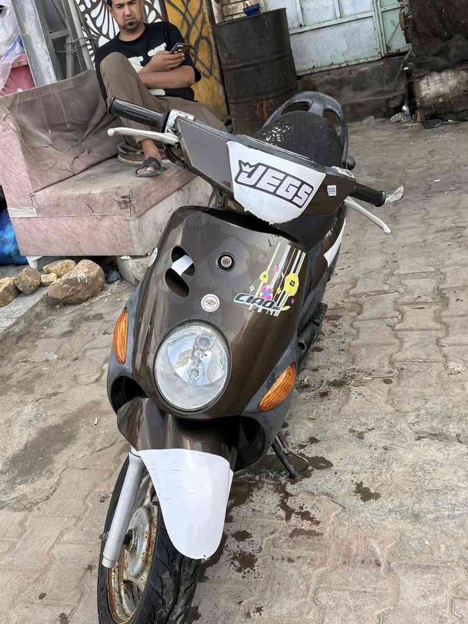 فله للبيع ناشفه ناصريه مركز دراجه بلاديه كلشي ما مفتوح بيه 🩵.   ***********
